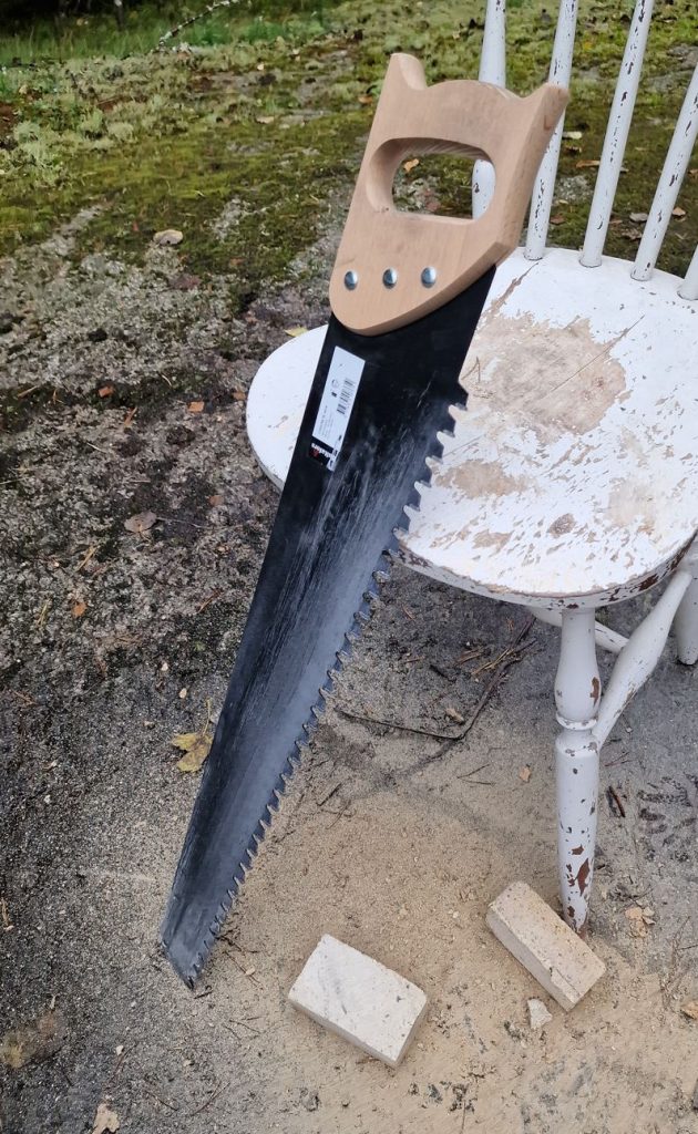 Hard metal saw to cut any kind of bricks for pottery kiln