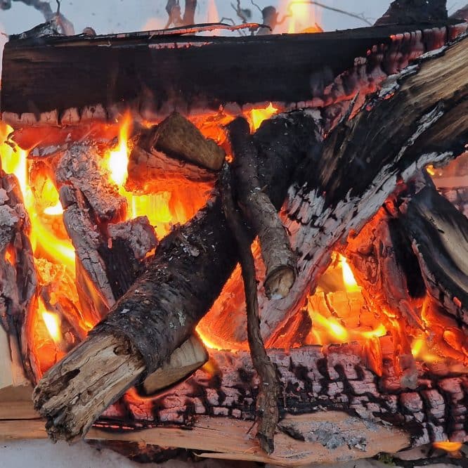 Glaze fire ceramics in the campfire